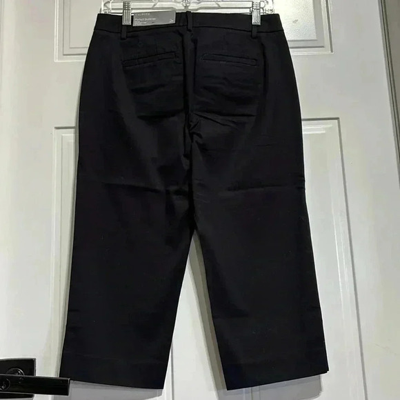 Talbots Perfect Skimmer slim leg,pedal pusher length,cropped pants - Picture 2 of 9